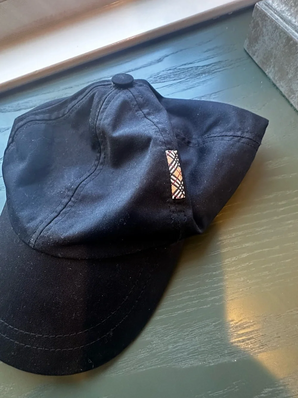 Burberry black cap